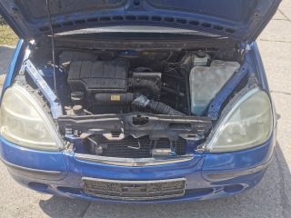 bontott MERCEDES-BENZ A-CLASS Jobb első Csonkállvány Kerékaggyal