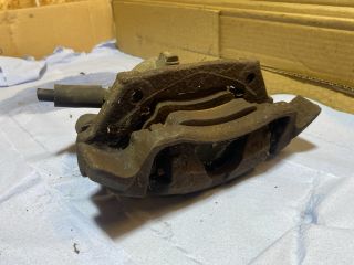 bontott MERCEDES-BENZ A-CLASS Jobb első Féknyereg Munkahengerrel