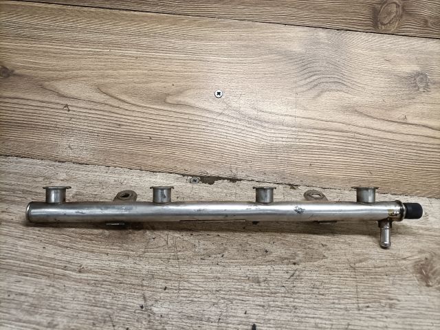 bontott MERCEDES-BENZ A-CLASS Porlasztó Sor / Híd