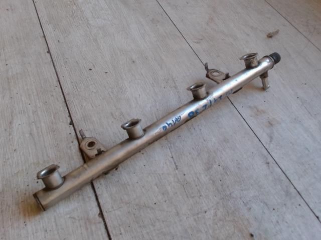 bontott MERCEDES-BENZ A-CLASS Porlasztó Sor / Híd