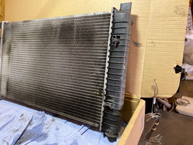 bontott MERCEDES-BENZ A-CLASS Vízhűtő Radiátor (Klímás)