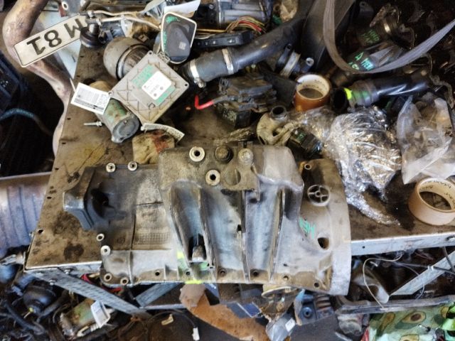 bontott MERCEDES-BENZ A-CLASS Olajteknő