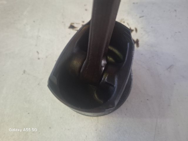 bontott MERCEDES-BENZ A-CLASS Dugattyú és Hajtókar