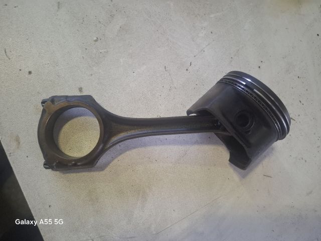 bontott MERCEDES-BENZ A-CLASS Dugattyú és Hajtókar