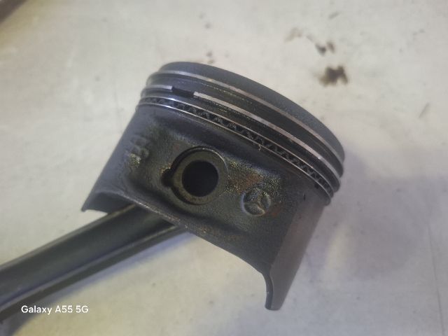 bontott MERCEDES-BENZ A-CLASS Dugattyú és Hajtókar