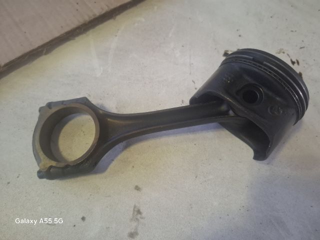 bontott MERCEDES-BENZ A-CLASS Dugattyú és Hajtókar