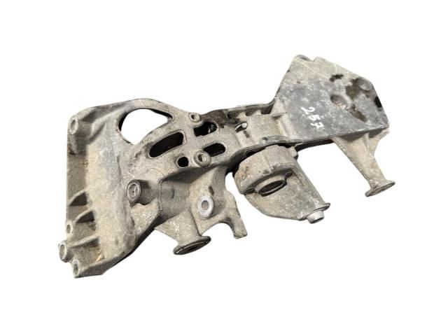 bontott MERCEDES-BENZ A-CLASS Generátor Tartó Bak