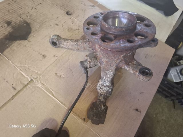 bontott MERCEDES-BENZ A-CLASS Jobb első Csonkállvány Kerékaggyal