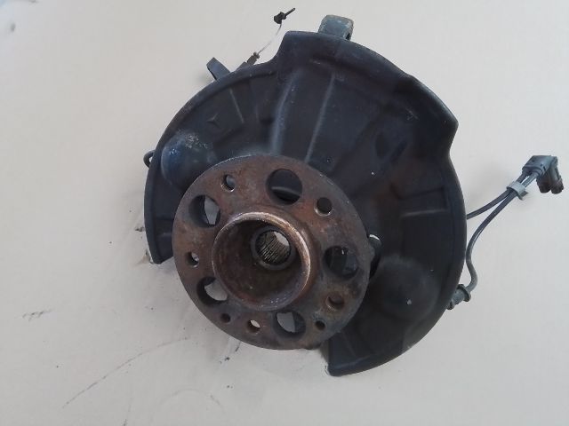 bontott MERCEDES-BENZ A-CLASS Jobb első Csonkállvány Kerékaggyal