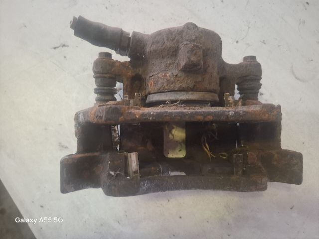 bontott MERCEDES-BENZ A-CLASS Jobb első Féknyereg Munkahengerrel