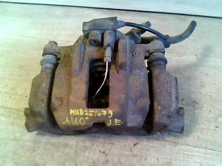 bontott MERCEDES-BENZ A-CLASS Jobb első Féknyereg Munkahengerrel