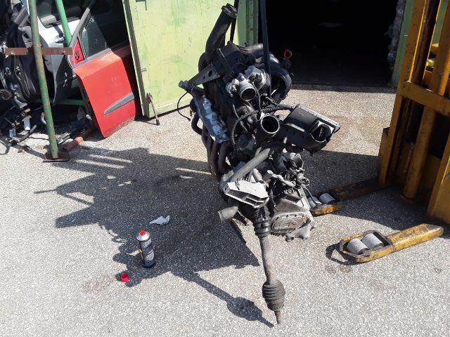 bontott MERCEDES-BENZ A-CLASS Motor (Fűzött blokk hengerfejjel)