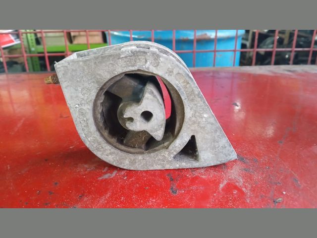 bontott MERCEDES-BENZ A-CLASS Motor Tartó Bak Jobb