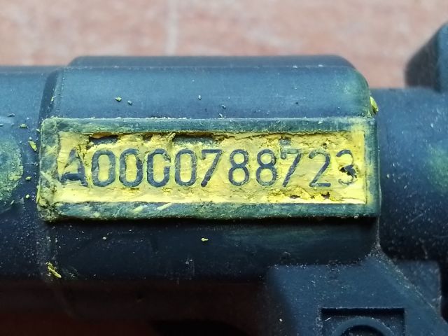 bontott MERCEDES-BENZ A-CLASS Porlasztó (1 db)