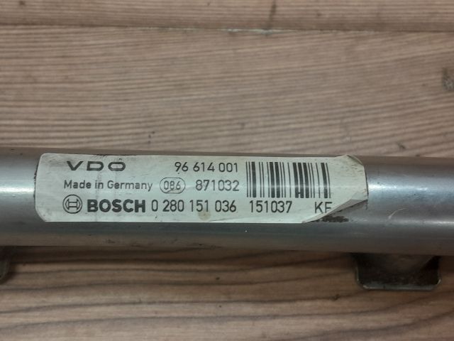 bontott MERCEDES-BENZ A-CLASS Porlasztó Sor / Híd