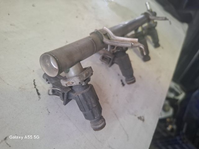 bontott MERCEDES-BENZ A-CLASS Porlasztó Sor / Híd