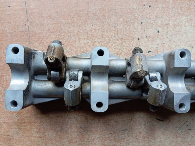 bontott MERCEDES-BENZ A-CLASS Vezérműtengely Ház