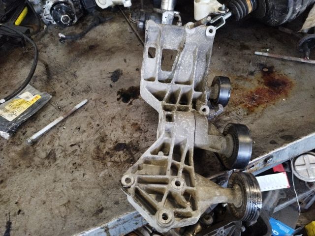 bontott MERCEDES-BENZ A-CLASS Generátor Tartó Bak