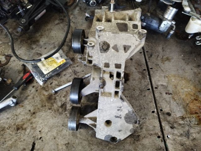 bontott MERCEDES-BENZ A-CLASS Generátor Tartó Bak