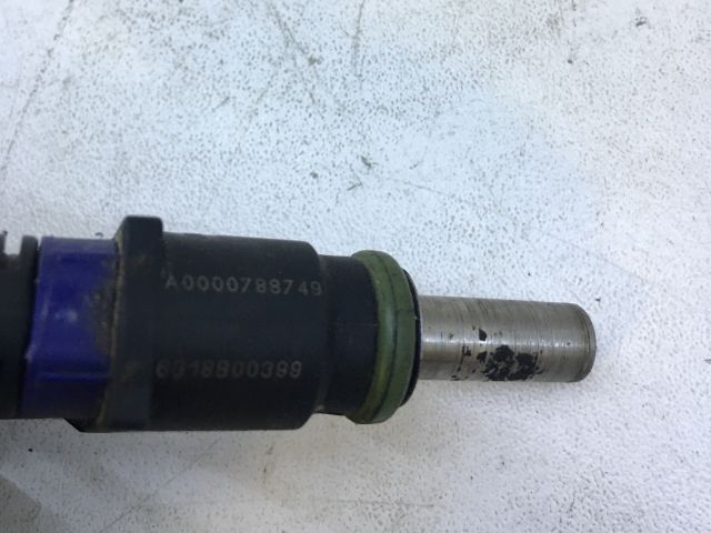 bontott MERCEDES-BENZ A-CLASS Porlasztó (1 db)