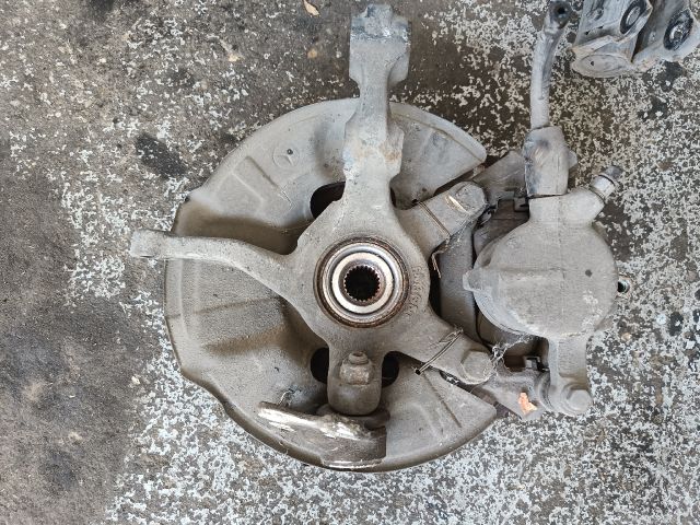 bontott MERCEDES-BENZ A-CLASS Jobb első Csonkállvány Kerékaggyal