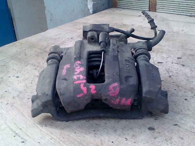 bontott MERCEDES-BENZ A-CLASS Jobb első Féknyereg Munkahengerrel