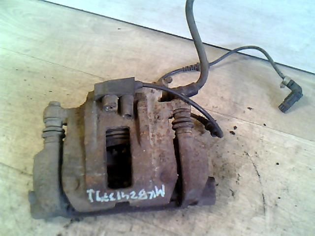 bontott MERCEDES-BENZ A-CLASS Jobb első Féknyereg Munkahengerrel