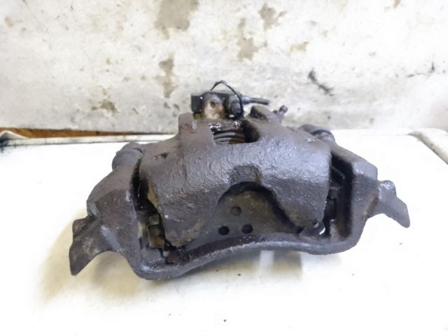 bontott MERCEDES-BENZ A-CLASS Jobb első Féknyereg Munkahengerrel