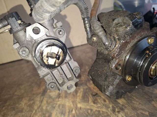 bontott MERCEDES-BENZ A-CLASS Nagynyomású Szivattyú