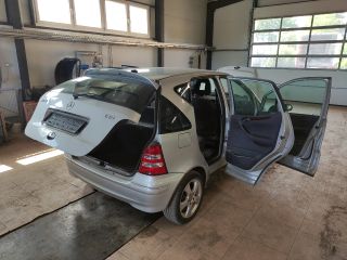 bontott MERCEDES-BENZ A-CLASS Tanksapka