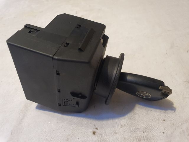 bontott MERCEDES-BENZ A-CLASS Gyújtáskapcsoló Házzal