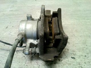 bontott MERCEDES-BENZ A-CLASS Jobb első Féknyereg Munkahengerrel