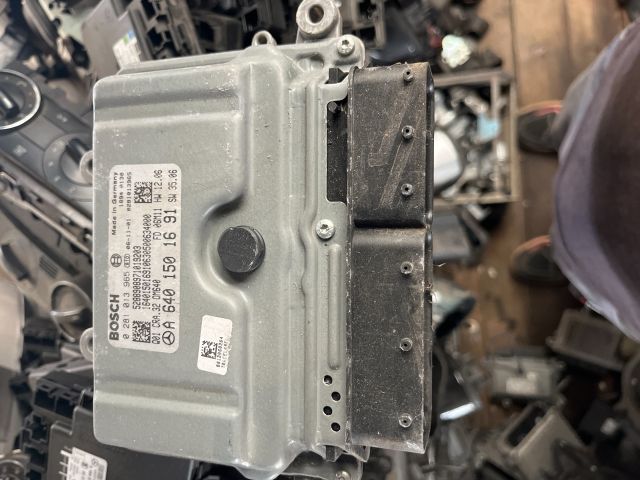 bontott MERCEDES-BENZ A-CLASS Motorvezérlő