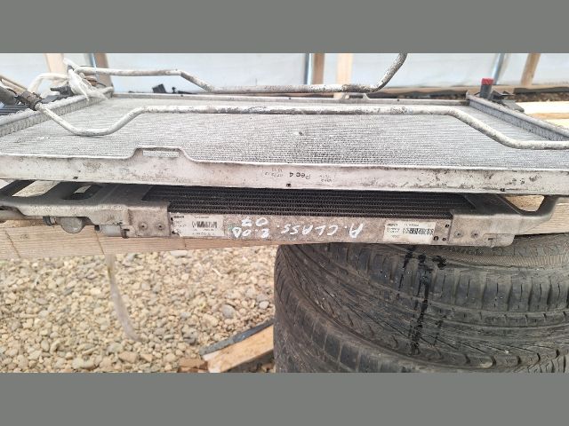 bontott MERCEDES-BENZ A-CLASS Vízhűtő Radiátor (Klímás)