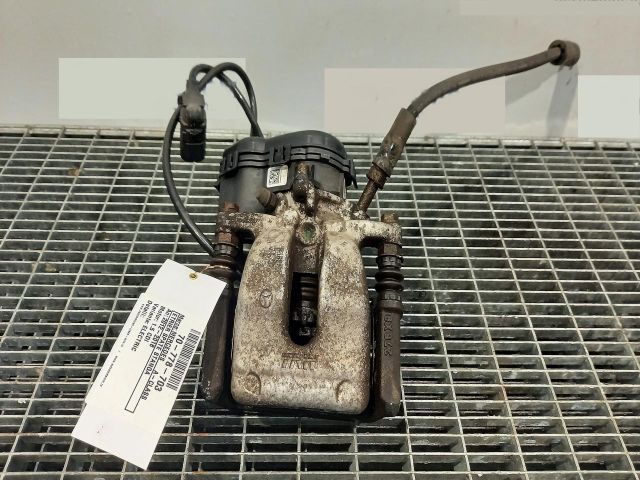 bontott MERCEDES-BENZ A-CLASS Bal hátsó Féknyereg Munkahengerrel