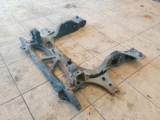 bontott MERCEDES-BENZ A-CLASS Első Bölcső