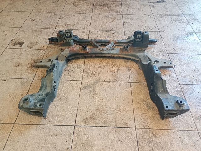 bontott MERCEDES-BENZ A-CLASS Első Bölcső