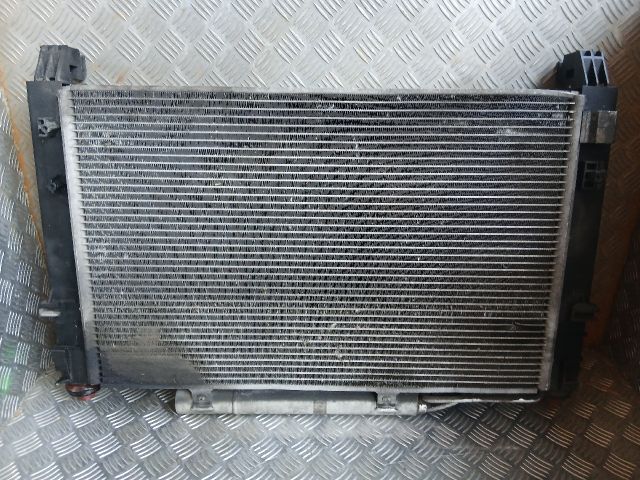 bontott MERCEDES-BENZ A-CLASS Vízhűtő Radiátor (Klímás)