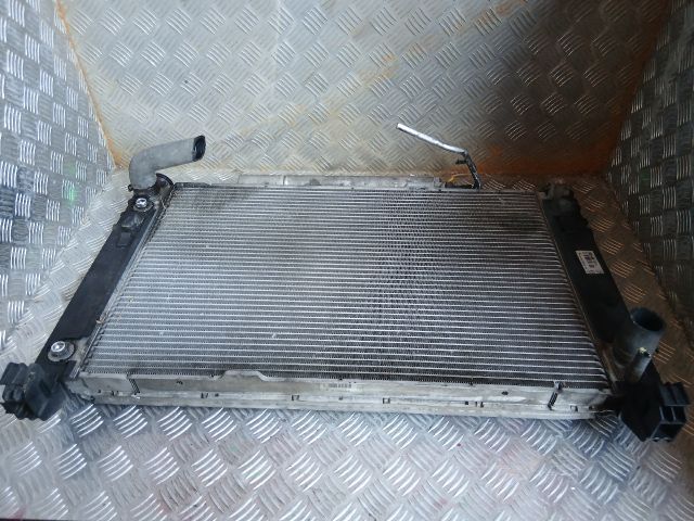 bontott MERCEDES-BENZ A-CLASS Vízhűtő Radiátor (Klímás)