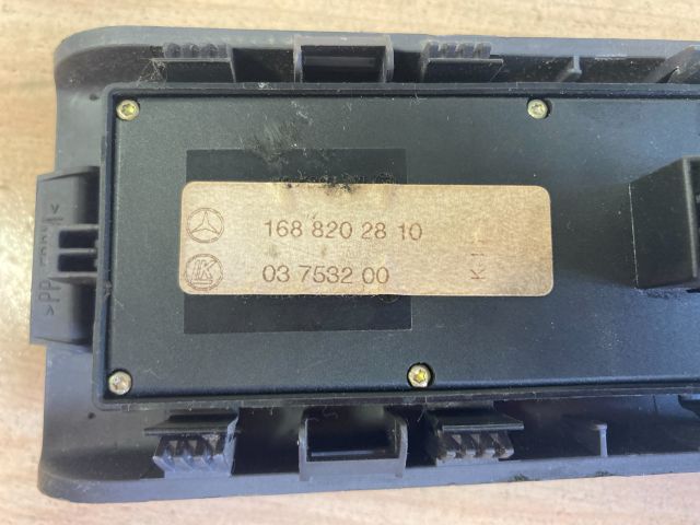 bontott MERCEDES-BENZ A-CLASS Ablakemelő Kapcsoló Négyes / Kettes