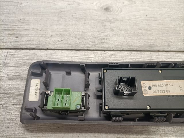 bontott MERCEDES-BENZ A-CLASS Ablakemelő Kapcsoló Négyes / Kettes