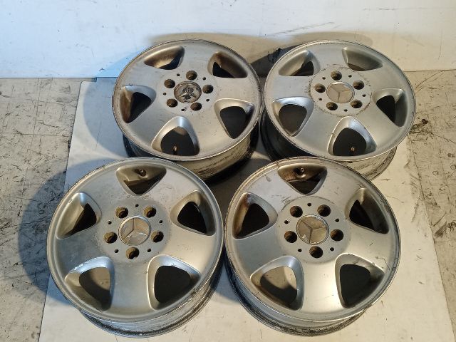 bontott MERCEDES-BENZ A-CLASS Alufelni Szett