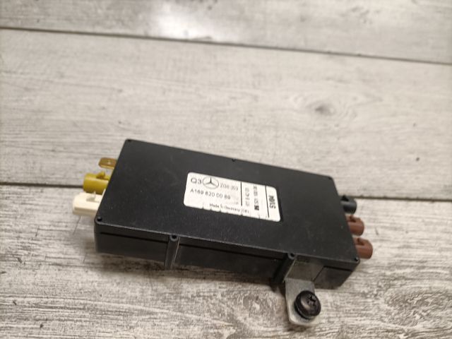 bontott MERCEDES-BENZ A-CLASS Antenna Erősítő