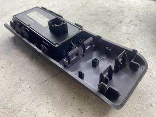 bontott MERCEDES-BENZ A-CLASS Bal első Ablakemelő Kapcsoló