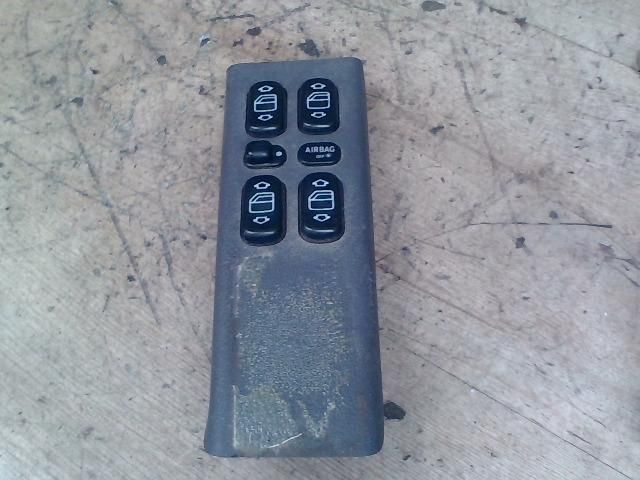 bontott MERCEDES-BENZ A-CLASS Bal első Ablakemelő Kapcsoló