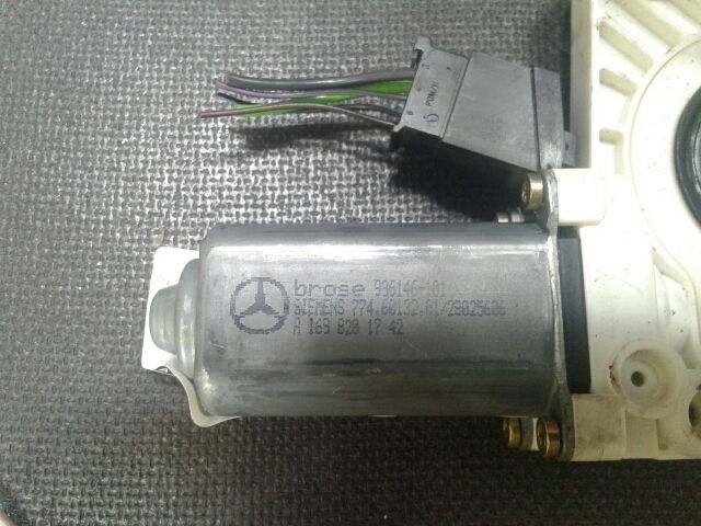 bontott MERCEDES-BENZ A-CLASS Bal első Ablakemelő Motor