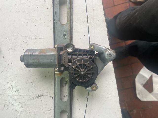 bontott MERCEDES-BENZ A-CLASS Bal első Ablakemelő Motor