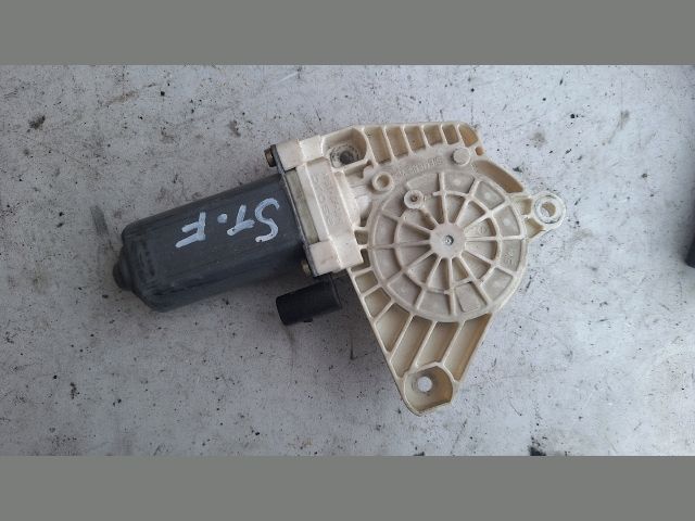 bontott MERCEDES-BENZ A-CLASS Bal első Ablakemelő Motor