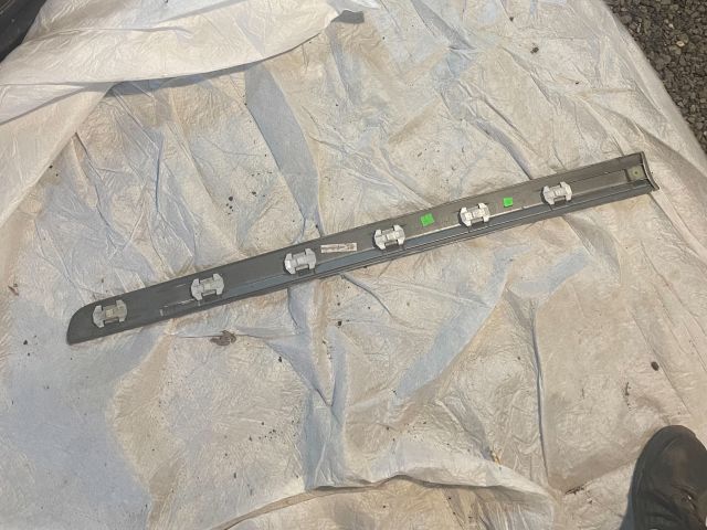 bontott MERCEDES-BENZ A-CLASS Bal első Ajtó Díszléc