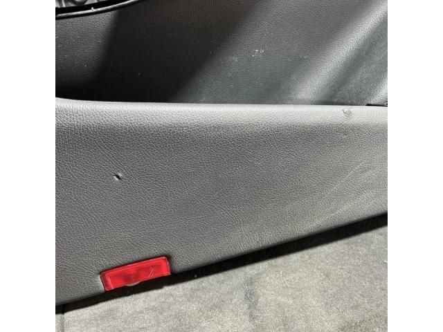 bontott MERCEDES-BENZ A-CLASS Bal első Ajtó Kárpit